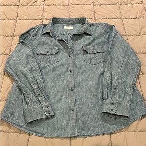 UntuckIt chambray button up, 10